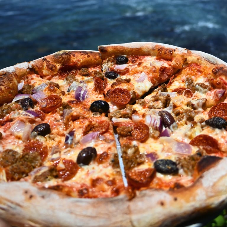 Delicious Pizza Options at Our Restaurant